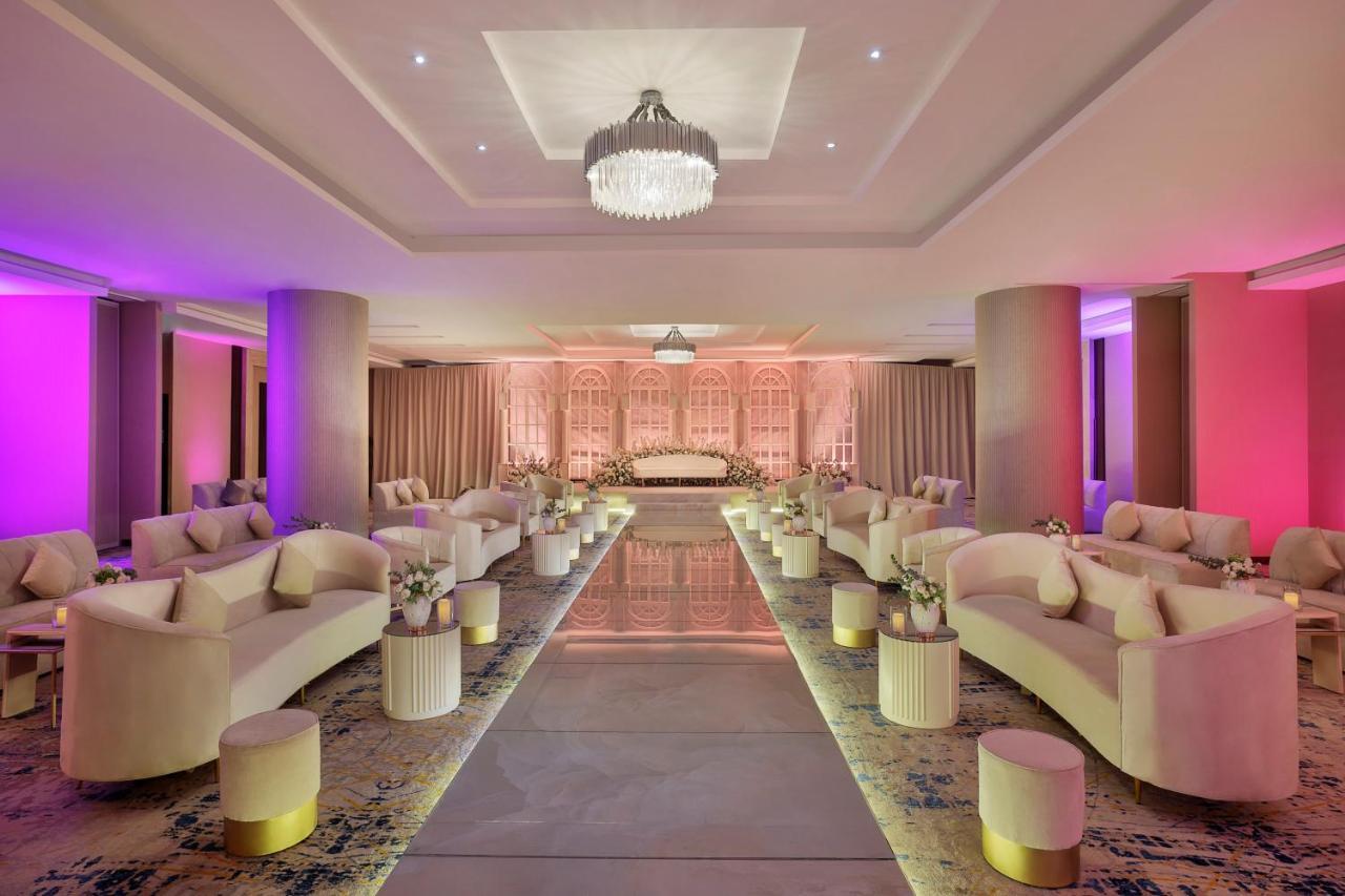 Отель Voco Al Khobar By Ihg Экстерьер фото The ballroom