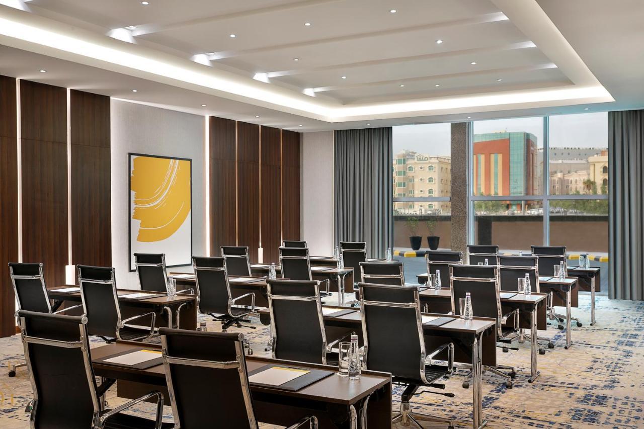 Отель Voco Al Khobar By Ihg Экстерьер фото Meeting room