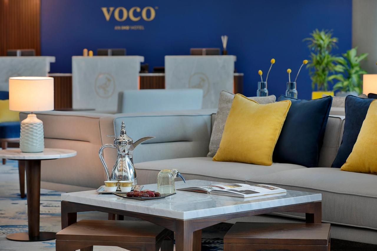 Отель Voco Al Khobar By Ihg Экстерьер фото A coffee table